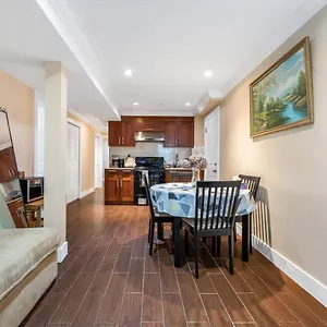 Tranquil Unit In Vancouver's Vibrant Neighborhood , Vancouver Canada